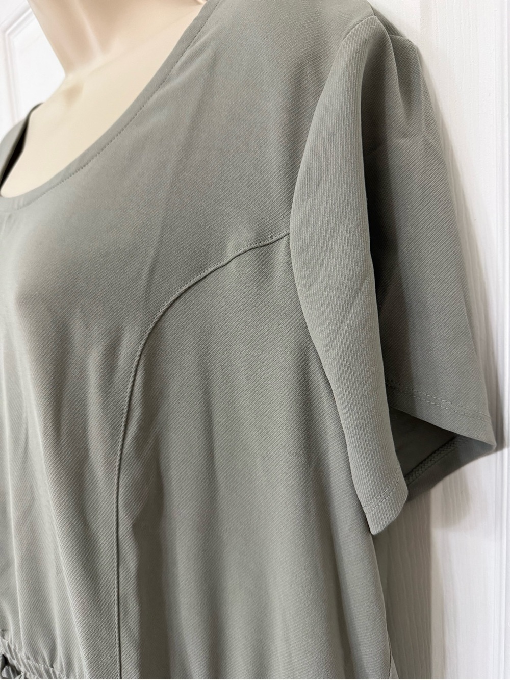 32 Degrees Cool Sage Green Soft Twill Drawstring Pocket Dress Mini XL - Picture 9 of 16